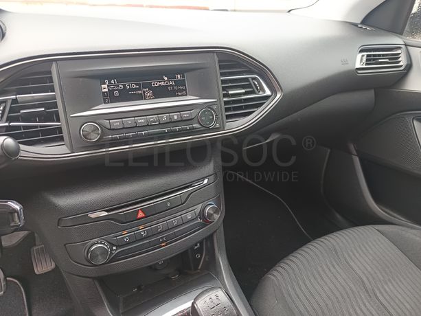 Peugeot 308 · Ano 2014