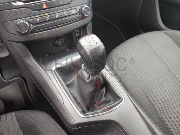 Peugeot 308 · Ano 2014