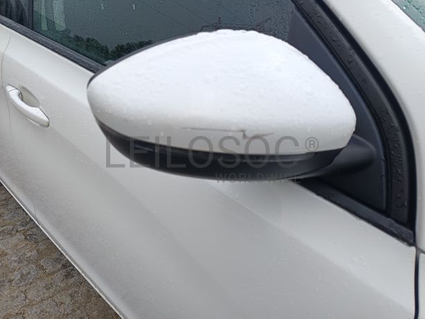 Peugeot 308 · Ano 2014