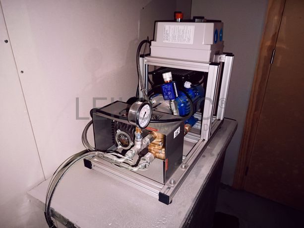 Máquina para Carregamento de Extintores