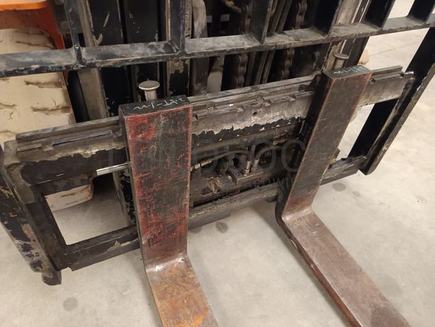 Empilhador Elétrico