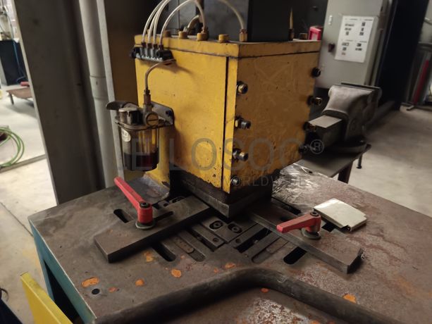 Máquinas de Apoio à Indústria