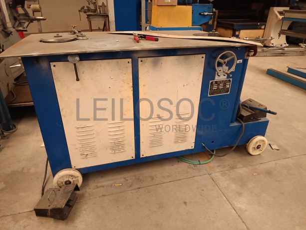 Máquina para Fabrico de Curvas