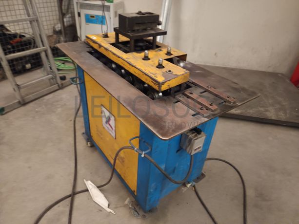 Máquinas de Agrafar e Ranhurar