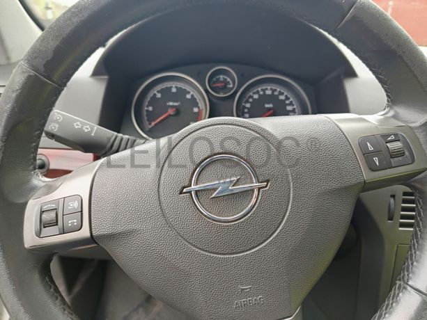 Opel A-H/SW · Ano 2005