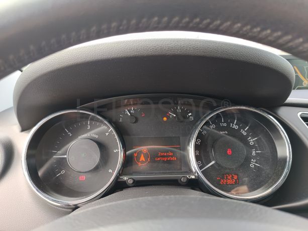 Peugeot 3008 · Ano 2013