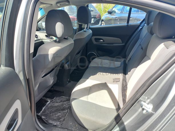 Chevrolet Cruze · Ano 2010