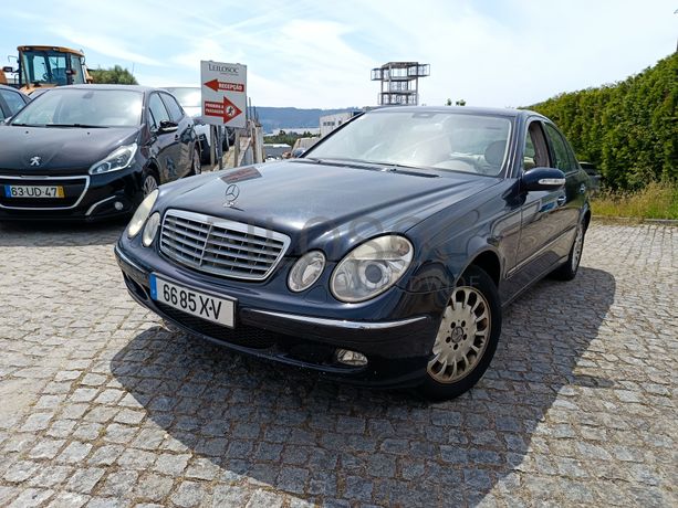 Mercedes-Benz E200 · Ano 2004 