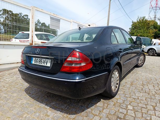 Mercedes-Benz E200 · Ano 2004 