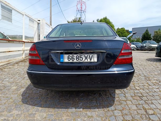 Mercedes-Benz E200 · Ano 2004 