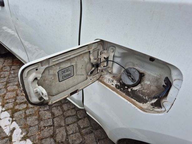 Mitsubishi L200 · Ano 2015