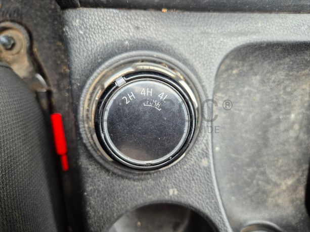 Mitsubishi L200 · Ano 2015