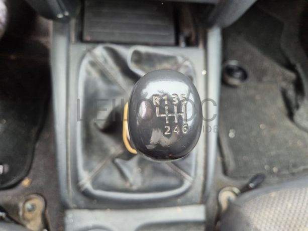 Mitsubishi L200 · Ano 2015