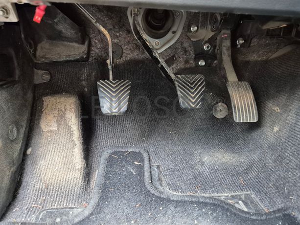 Mitsubishi L200 · Ano 2015