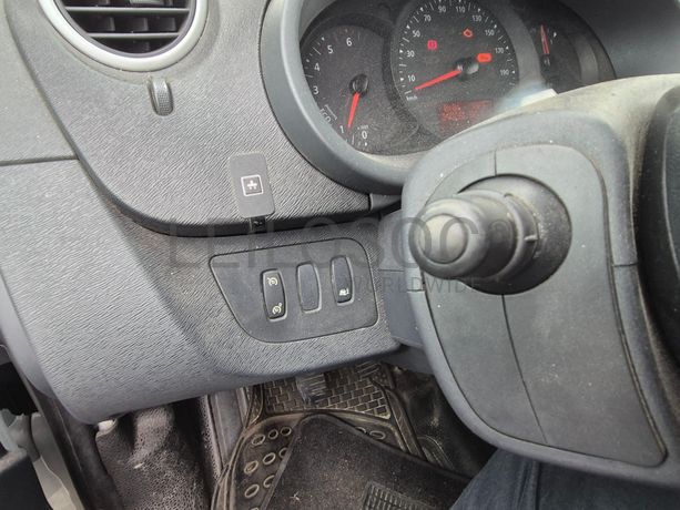 Renault Kangoo · Ano 2014