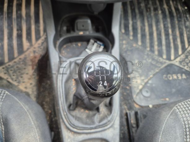 Opel Corsa · Ano 2013