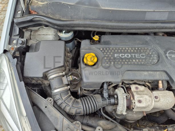 Opel Corsa · Ano 2013