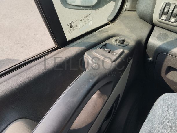 Renault Trafic FM 1.6D · Ano 2016