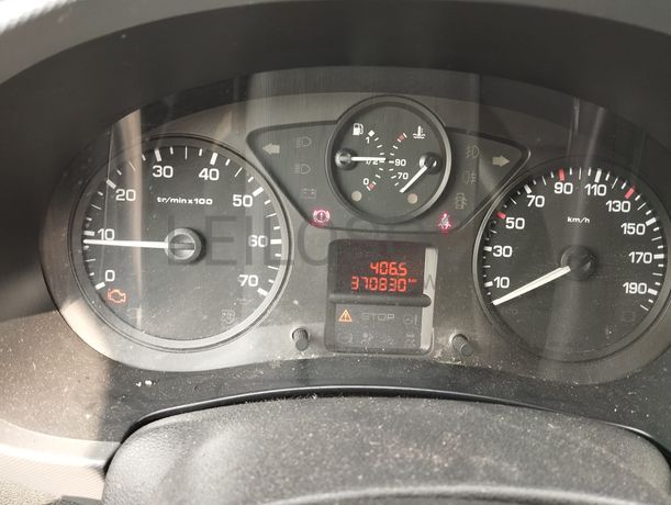 Peugeot Partner 1.6 HDI · Ano 2013