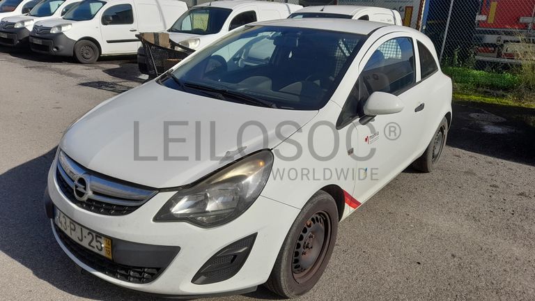 Opel Corsa Van 1.3 CDTi · Ano 2014