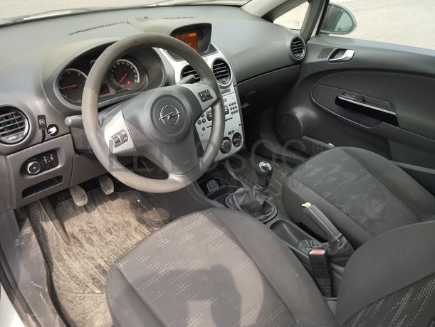 Opel Corsa Van 1.3 CDTi · Ano 2014