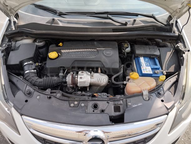 Opel Corsa Van 1.3 CDTi · Ano 2014