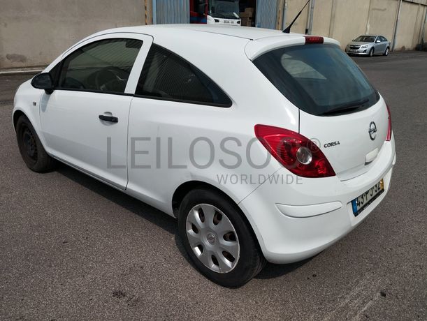 Opel Corsa Van 1.3 CDTi · Ano 2014
