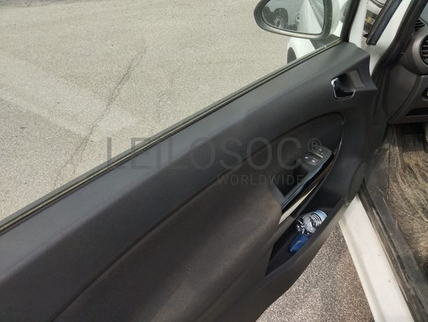 Opel Corsa Van 1.3 CDTi · Ano 2014