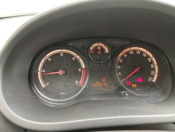 Opel Corsa Van 1.3 CDTi · Ano 2014