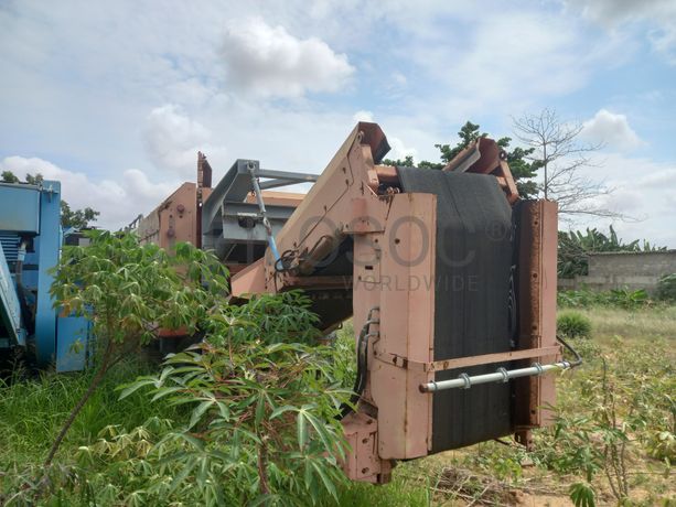 Britador Primário Móvel da marca TEREX J1175