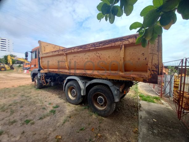 Camião Basc. Tras. (6X4) da marca MAN, modelo 2634-4x2-4