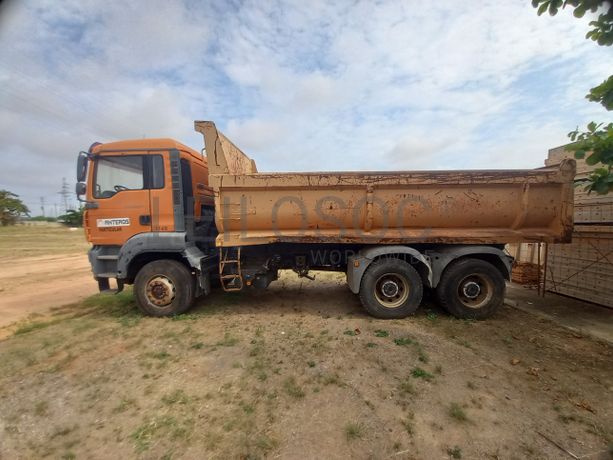 Camião Basc. Tras. (6X4) da marca MAN, modelo 2634-4x2-4