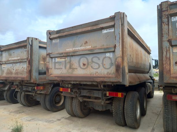 Camião Basc. Tras. (6X4) da marca VOLVO, modelo FM-400