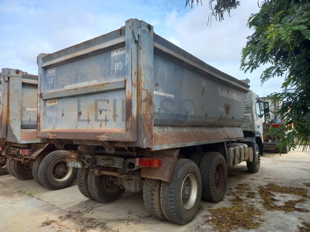 Camião Basc. Tras. (6X4) da marca VOLVO, modelo FM400-6x4-4