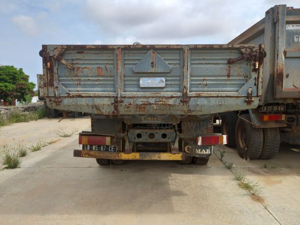 Camião Basc. c/ Tras.  Braço Hidráulico da marca MERCEDES BENZ, modelo ACTROS 2636/42