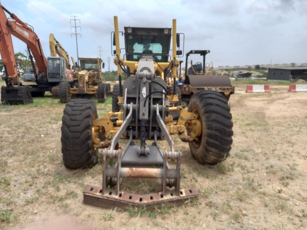 Motoniveladora da marca VOLVO, modelo G720B