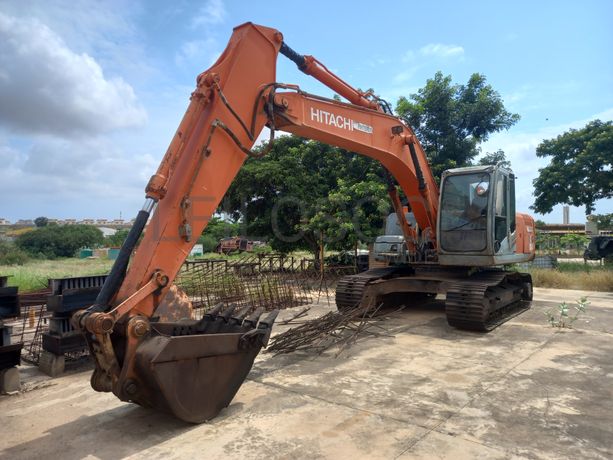 Escavadora de Rastos  da marca HITACHI, modelo ZX200-3