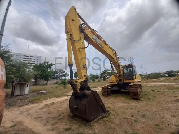 Escavadora de Rastos  da marca KOMATSU, modelo PC 450