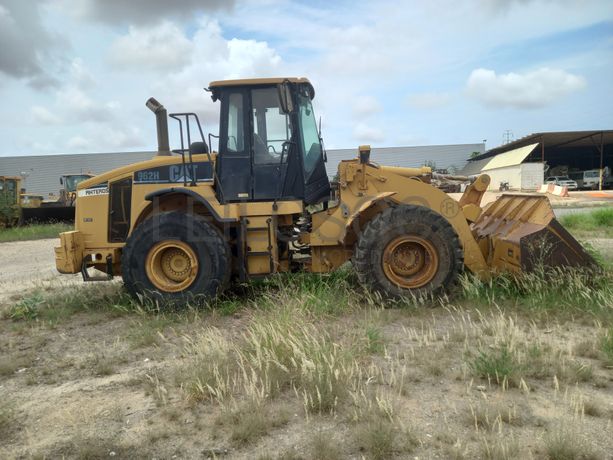 Pá Carregadora de Pneus da marca CATERPILLAR, modelo 962H