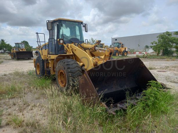 Pá Carregadora de Pneus da marca CATERPILLAR, modelo 962H