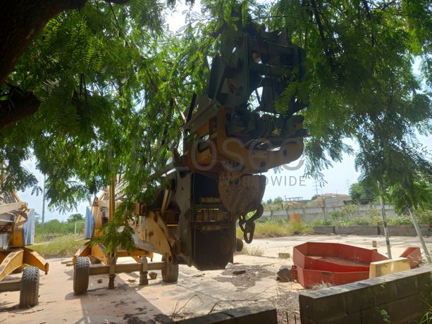 Grua Automontante da marca POTAIN, modelo IGO-18