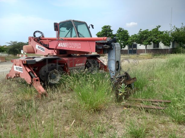 Multicarregador da marca MANITOU, modelo MRT 1635