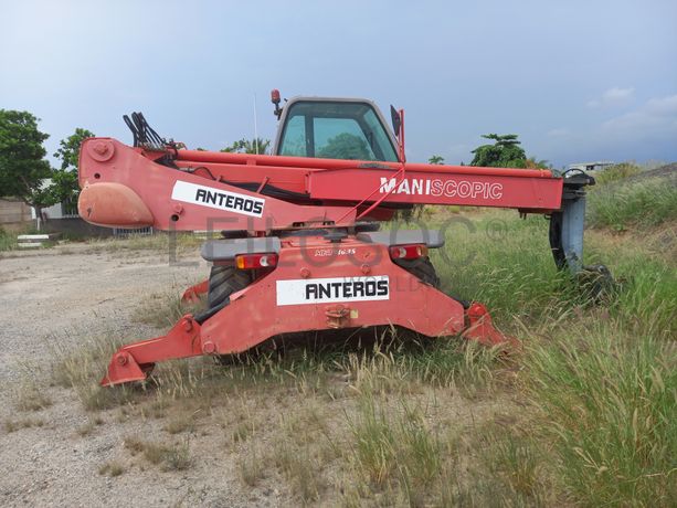 Multicarregador da marca MANITOU, modelo MRT 1635