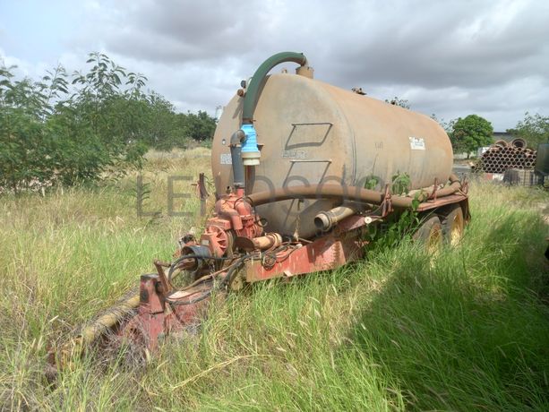 Semirreboque Cisterna da marca HERCULANO, modelo CH 8000