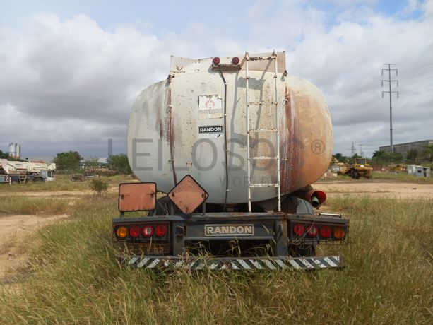 Semirreboque Cisterna de Combustível  da marca RANDON, modelo SR TQ TL 02 35