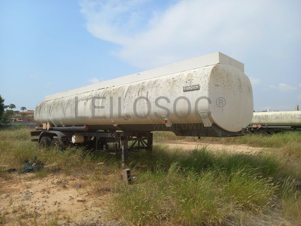 Semirreboque Cisterna de Combustível  da marca RANDON, modelo SR TQ TL 02 35