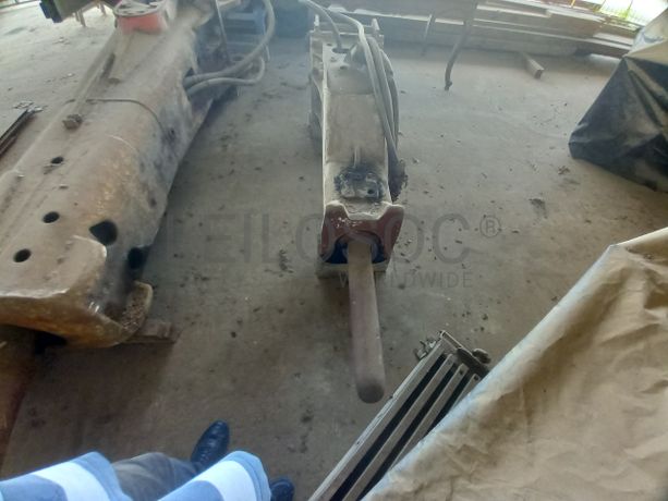 Martelo Hidráulico  da marca M. FURUKAWA, modelo F12