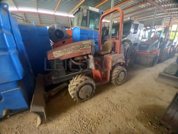 Valadora DITCH WITCH