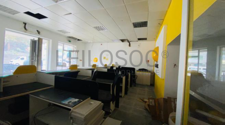 ESPAÇO COMERCIAL | ANTIGA AGÊNCIA BANCÁRIA – PORTO DO LOBITO | BENGUELA
