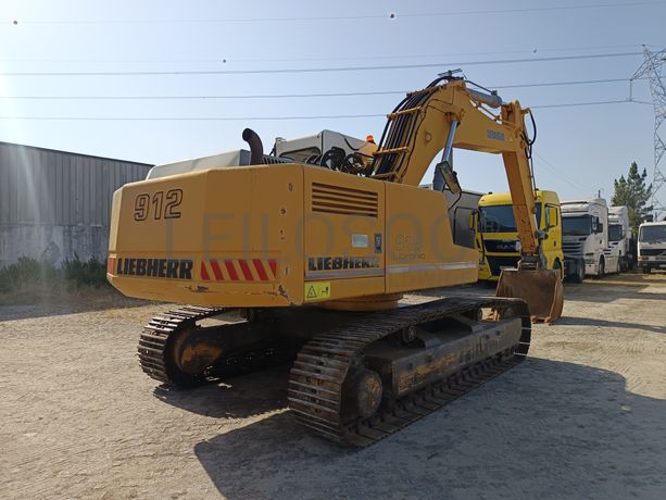 Giratória Liebherr · Ano 1994